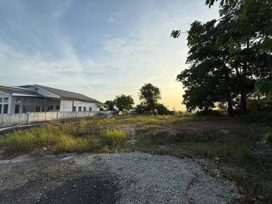 Others Land in Sepang, SGR