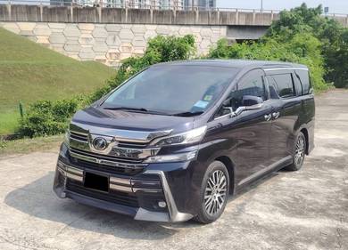 Toyota Vellfire V L in Salak Selatan, KUL