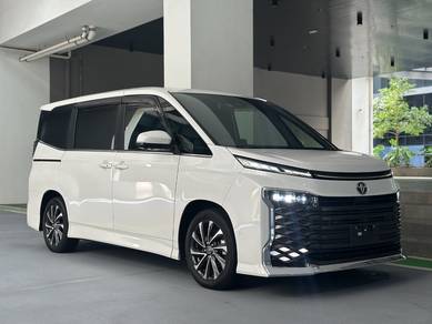2022 Toyota Voxy S-Z