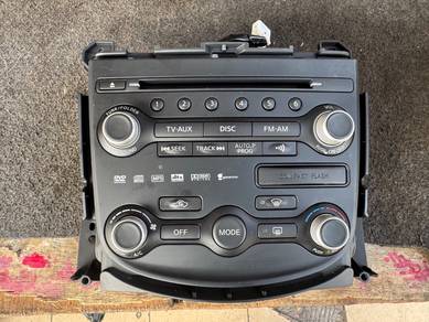 No 3-4-3 Fairlady Z34 370Z AIrcond Switch Jpn