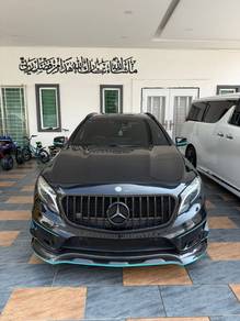 Mercedes Benz GLA200 200 (CBU) in Rawang, SGR