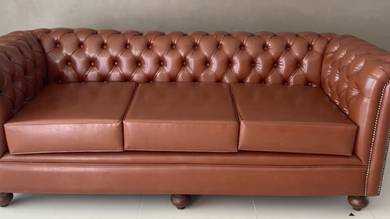 3-Seater Leather Sofa – Preloved