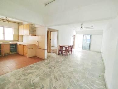 Condominium For Sale in Vantage Point (Menang Ria)