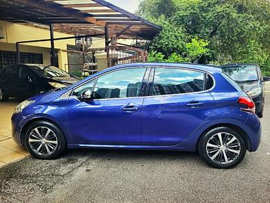 Peugeot 208 PURETECH in Setapak, KUL