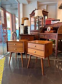 Solid TEAKWOOD vintage style  NIGHTSTAND/Bedside T