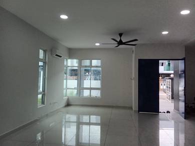 Semi-Detached House For Sale in Ulu Tiram,JHR