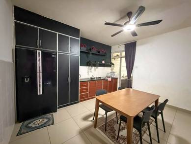 Condominium For Rent in Dwiputra Residences