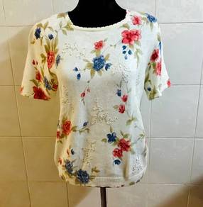 Floral Blouse by Alfred Dunner - Size Petite