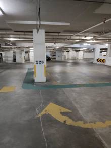 Service Residence For Rent in Regalia Residence