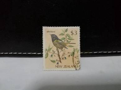 1986 New Zealand Stamp Native Bird Stitchbird