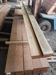 Papan lantai kilang rumah