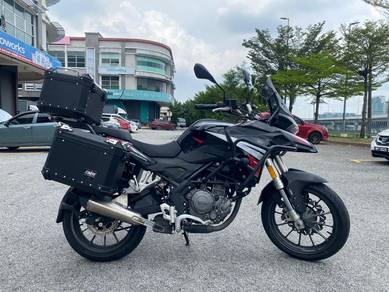 Benelli TRK 251 SE