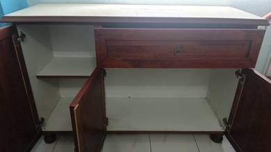 Almari dapur