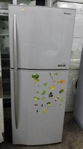 2 Pintu Refrigerator Freezer Fridge Toshiba Ice