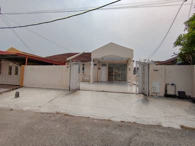 Semi-Detached House For Sale in Semenyih,SGR