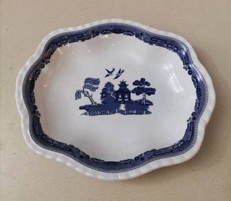Johnson Bros England blue white deep plate