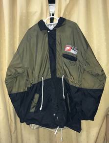NIKE WINDBREAKER Jacket