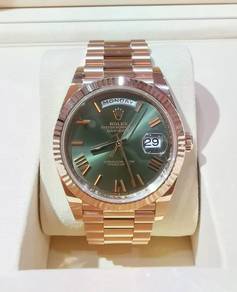 Pre-Owned Rolex 228235 Perpetual Day-Date Olive