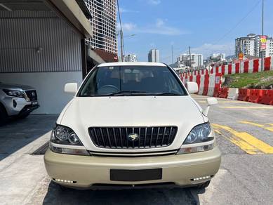 Toyota Harrier in Bayan Lepas, PNG