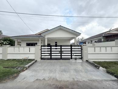 Bungalow House For Sale in Kluang,JHR