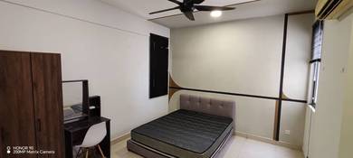 Room in Seri Kembangan, SGR