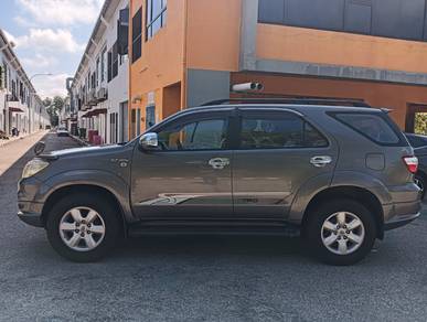 2010 Toyota Fortuner V