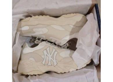 MLB sneaker - unisex size : US8.5-9/39-40/25-26cm