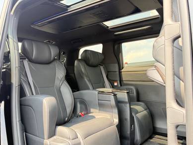 Toyota Vellfire Z PREMIER in Damansara Heights, KUL