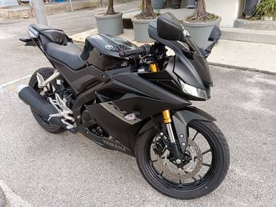 Yamaha R15