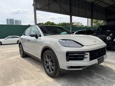 2024 Porsche Cayenne BASE