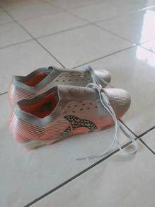 Urgent letgo! Kasut OrtusEight UK 6