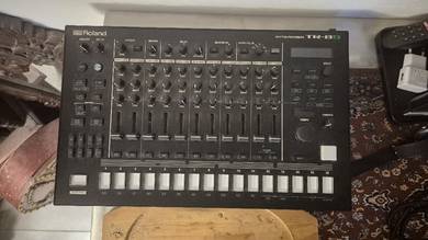 Roland TR-8S Rhythm Performer Drum Machine
