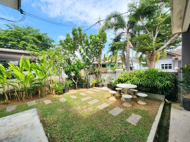 Semi-Detached House For Sale in Jasin,MLK