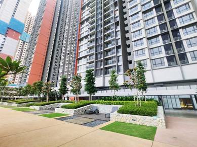 Service Residence For Rent in Emerald 9