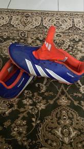 kid football boots