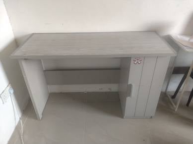 Study Table + Mystery Gift 🎁