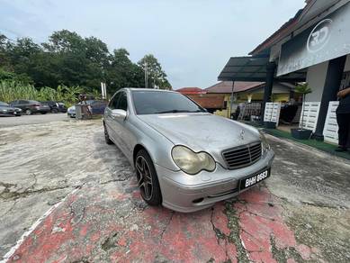 Mercedes Benz C240 240 CLASSIC (CBU) in Tampin, NSN