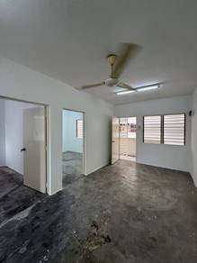 Flat For Rent in Pangsapuri Teratai L8
