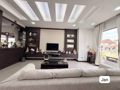 Semi-Detached House For Sale in Setia Alam,SGR