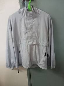 96.uniqlo jacket