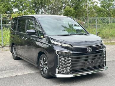 2022 Toyota Voxy S-Z