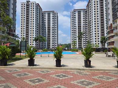 Condominium For Sale in Unipark Condominium