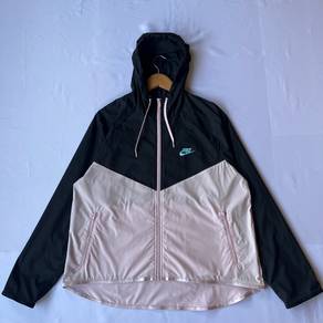 Nike Women's Sportswear Windrunner Jacket