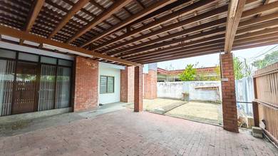 Semi-Detached House For Sale in Batu Pahat,JHR