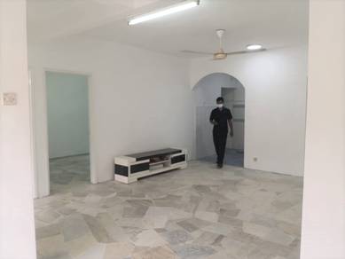 Apartment For Sale in Kinrara Putri
