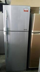 Refrigerator Fridge Ice Toshiba Freezer 2 Pintu