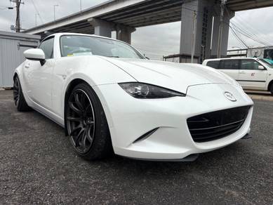 2023 Mazda Roadster RF VS