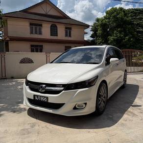 Honda Stream i-VTEC RSZ in Kuala Terengganu, TRG