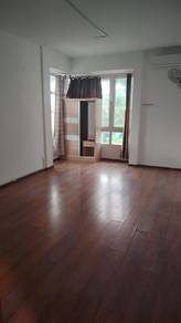 Room in Miri, SWK