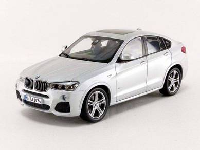 1/18 Paragon BMW X4 (F26) Glacier Silver (DE)